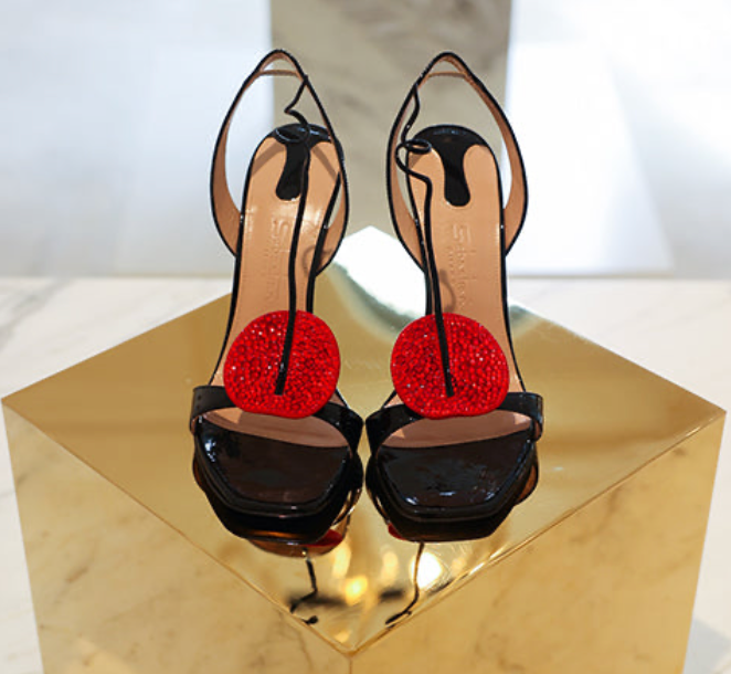 Sebastian Milano presenta la sua collezione Spring/Summer