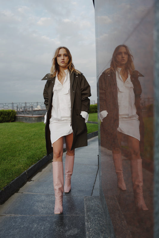 Michela D'Angelo in Fall Boot